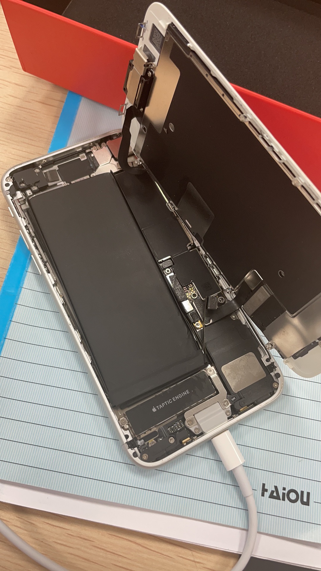 iPhone 电池的续航问题能得到解决吗？新专利来了！